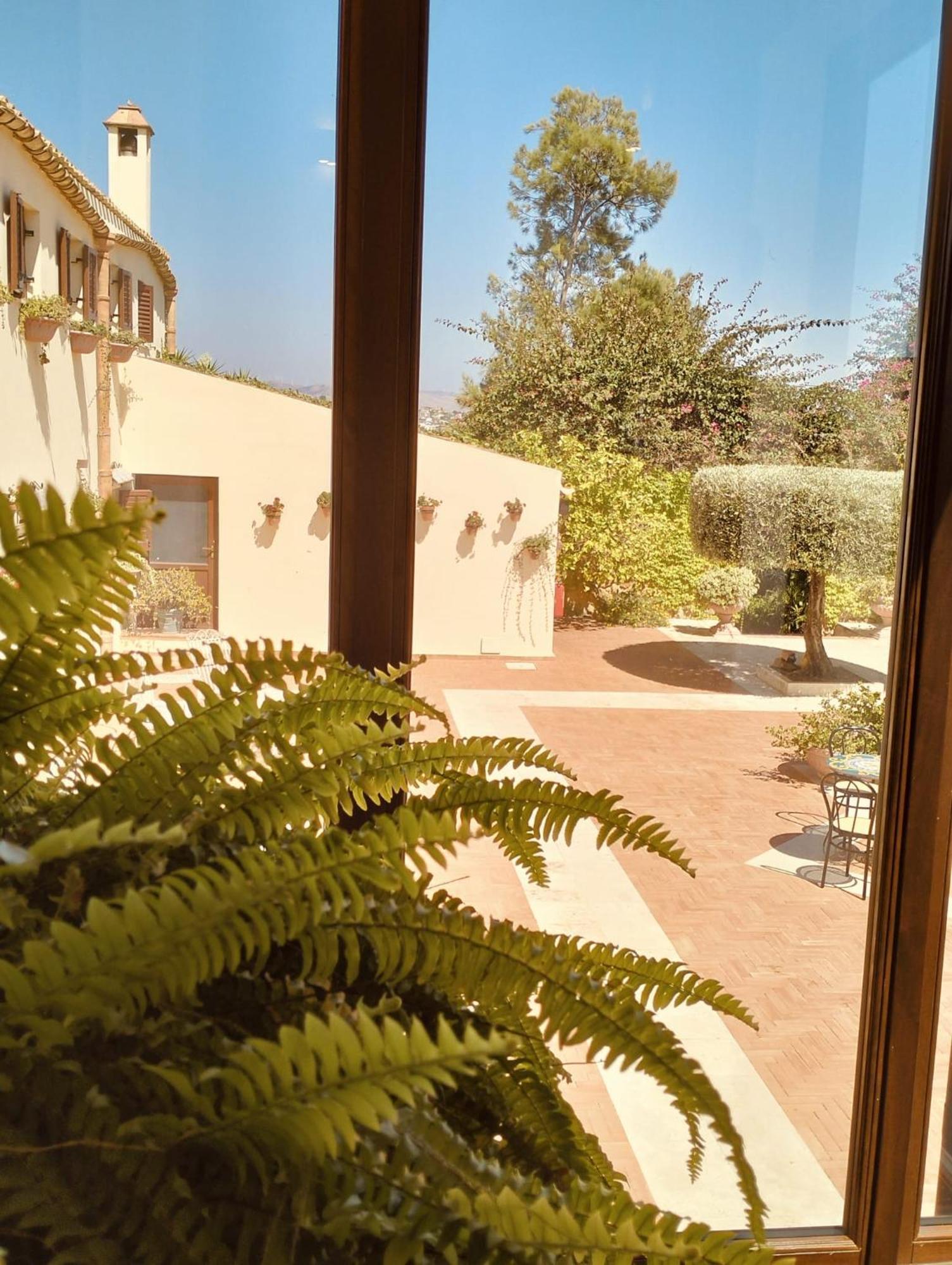 Foresteria Baglio Della Luna Hotel