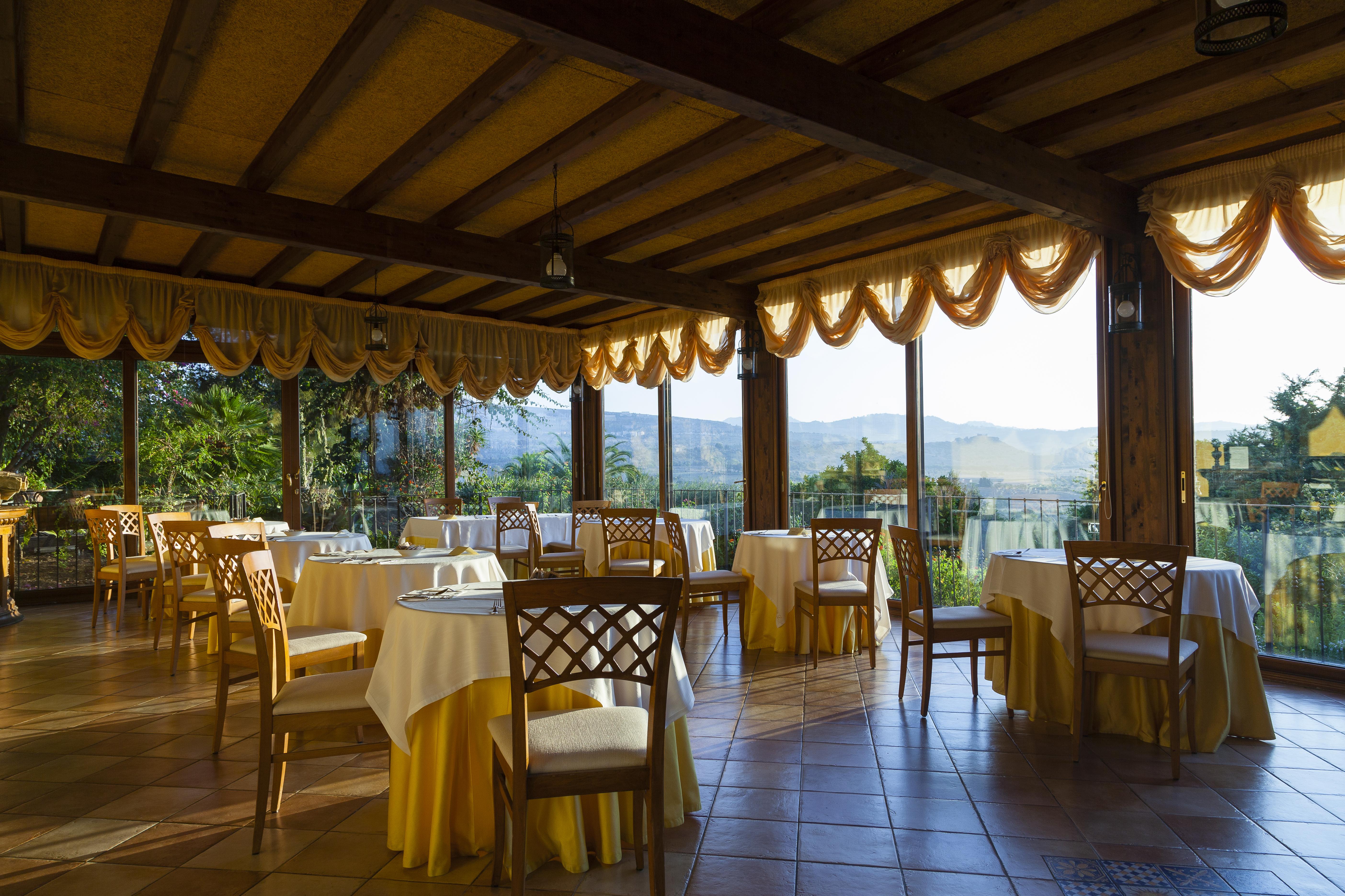 Hotel Foresteria Baglio Della Luna 4*