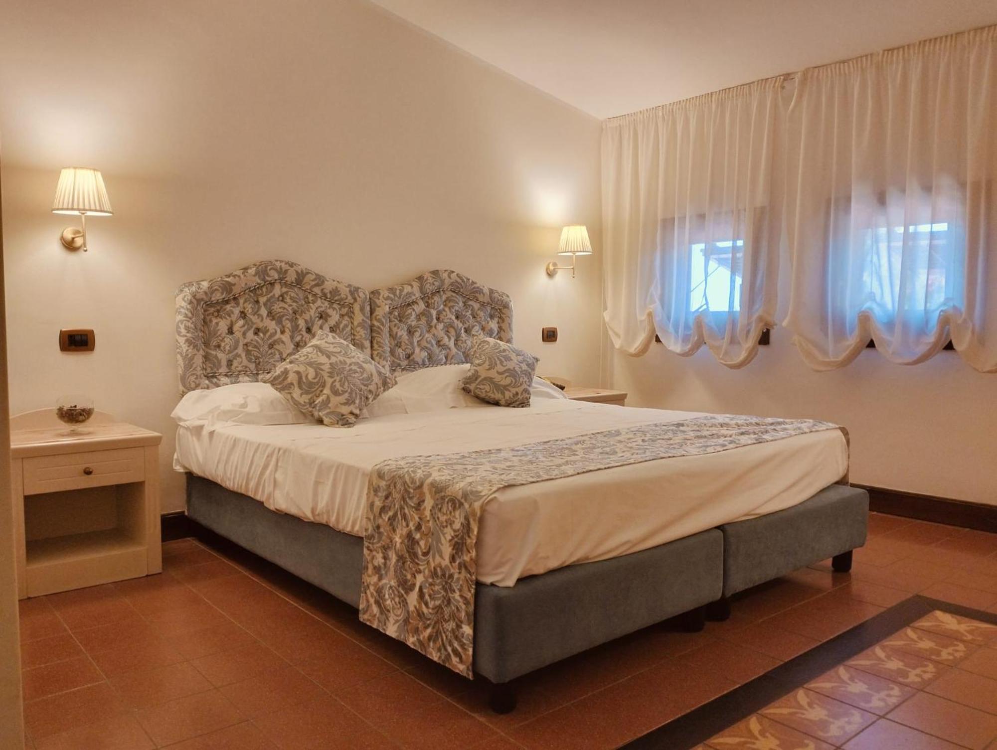 Foresteria Baglio Della Luna Hotel 4*
