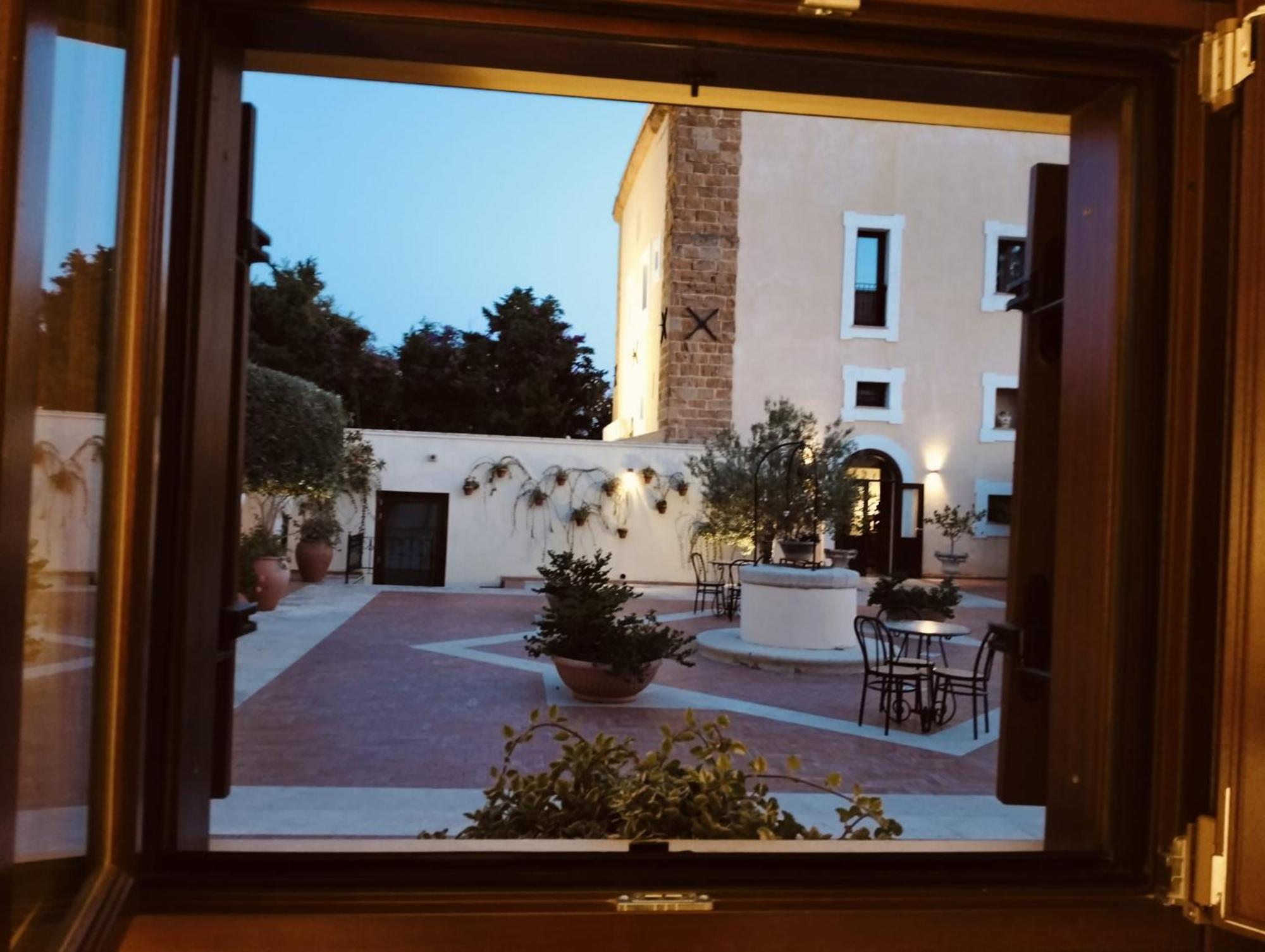 Foresteria Baglio Della Luna 4*